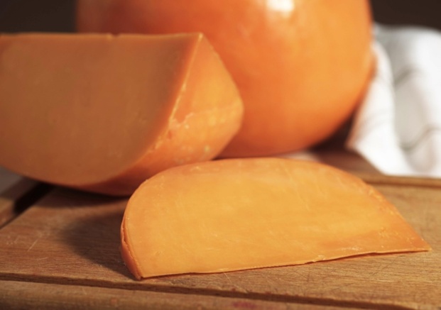 Après le conflit du Roquefort, La guerre de la Mimolette Après le conflit du Roquefort, La guerre de la Mimolette