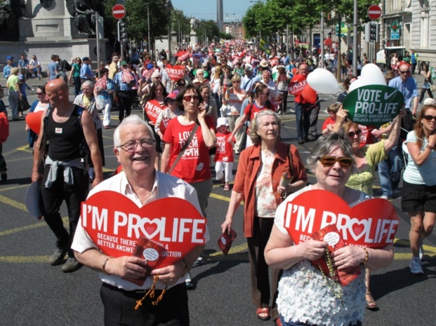 Avortement : l’Irlande avance timidement, l’Espagne fait machine arrière