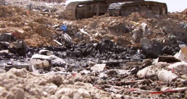 Extrait N&deg;5 : Sous les d&eacute;chets&hellip; des hydrocarbures !