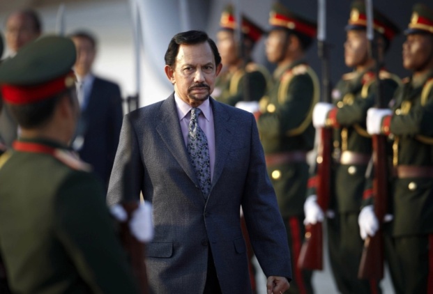 Sultanat du Brunei : lapidations et coups de fouet entrent dans la loi