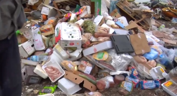 Périco Légasse : « Le gaspillage est la conséquence d’un capitalisme affolé »